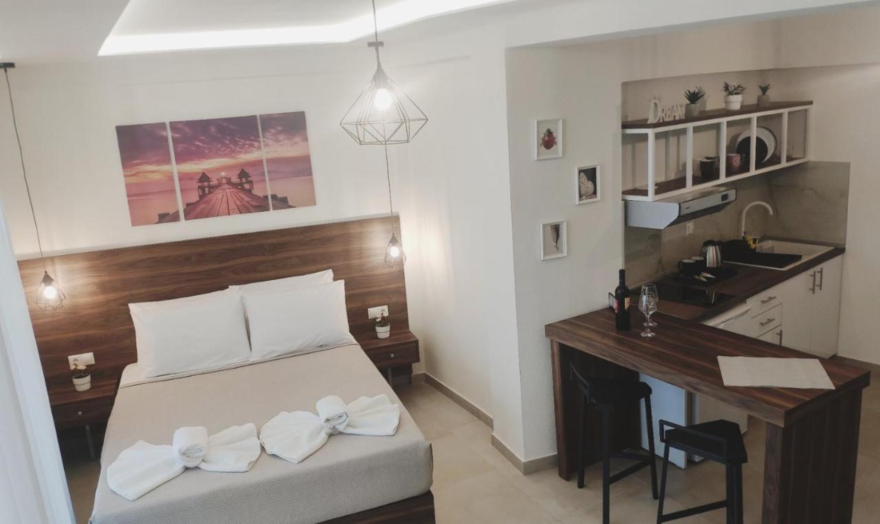 My Place Luxury Apartments Neos Marmaras Exterior photo